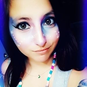 Meet your Posher, Thalia